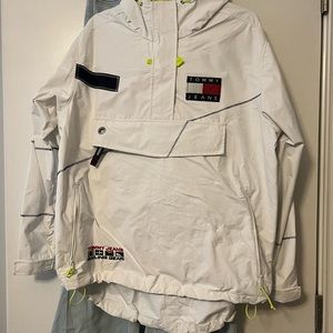 Retro Tommy Hilfiger windbreaker